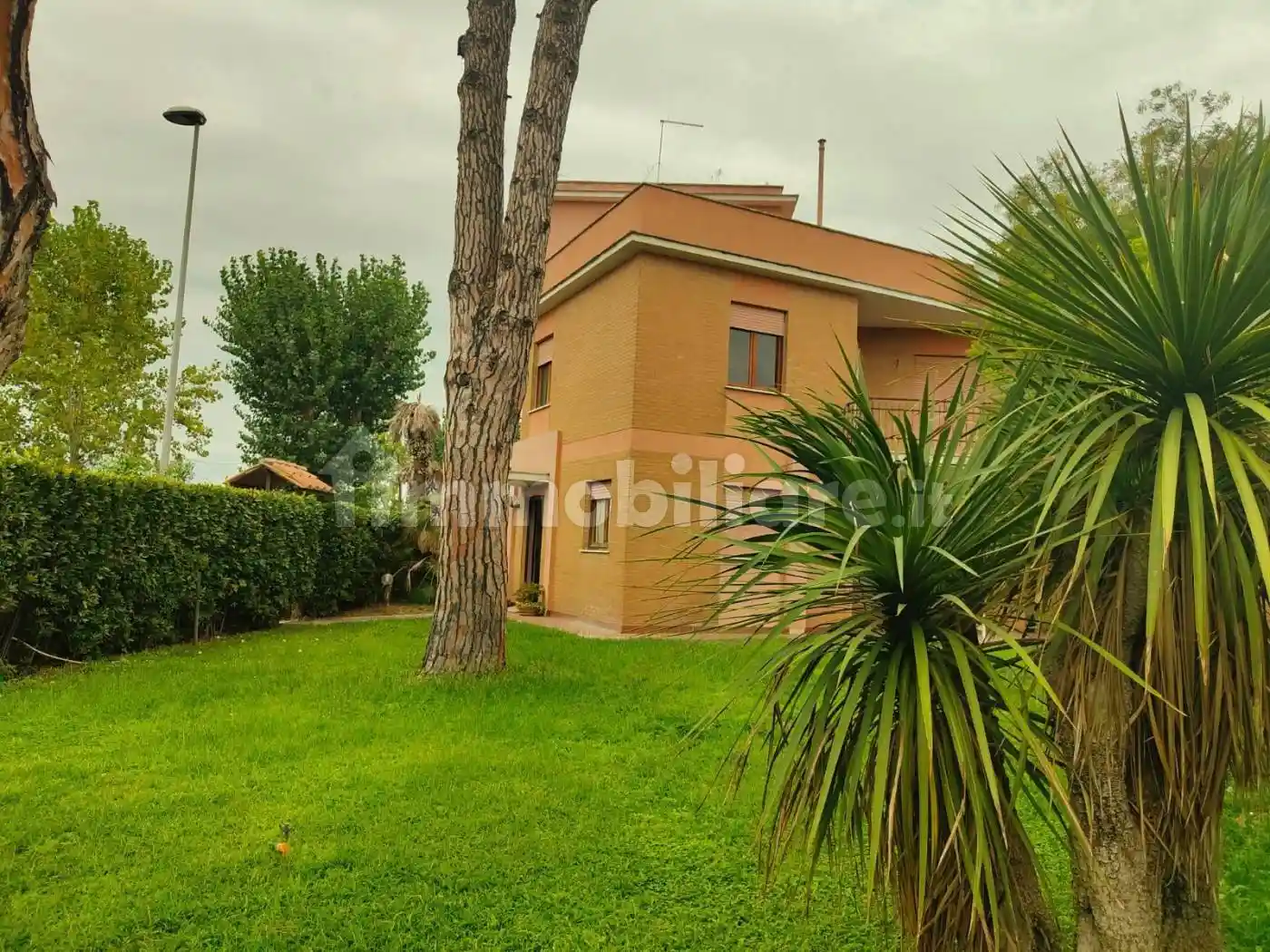 Villa bifamiliare via Gabriele D'Annunzio, Zona Domitilla, Ladispoli - foto 5