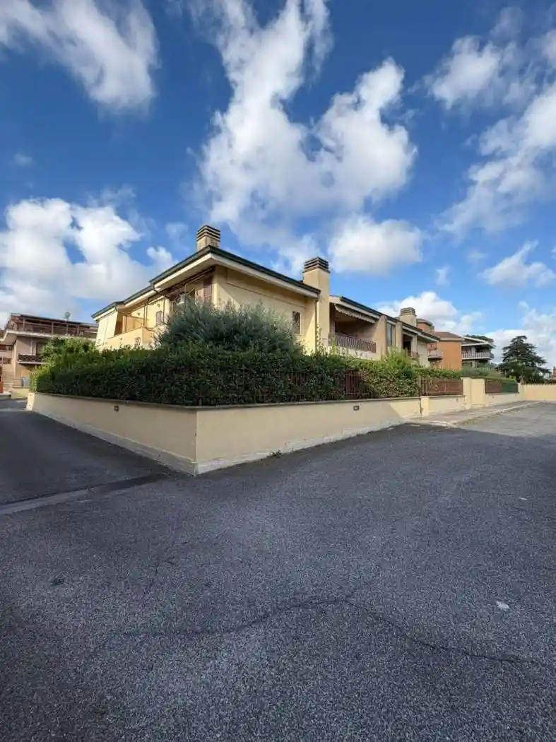 Quadrilocale via Anagnina 354/B, Morena, Roma - foto 2