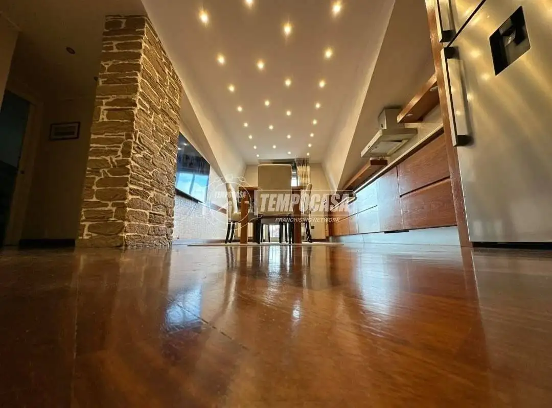 Appartamento in vendita a Acerra