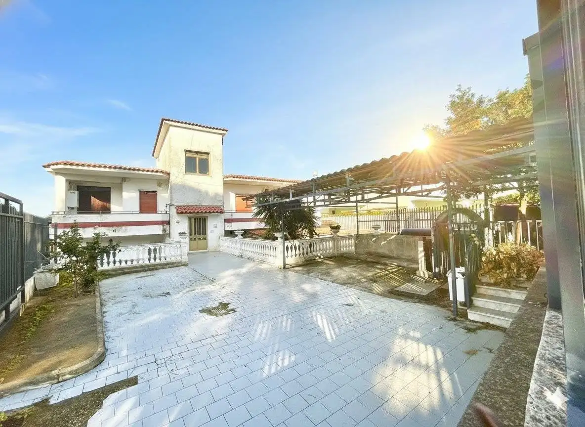 Appartamento in vendita a Pozzuoli