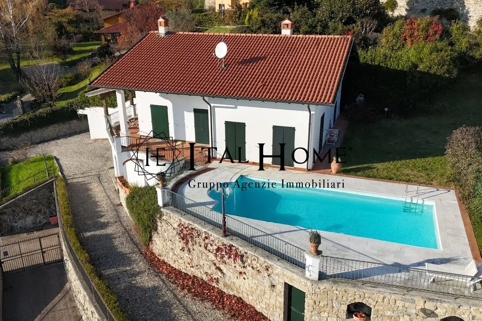 Villa in vendita a La Valletta Brianza