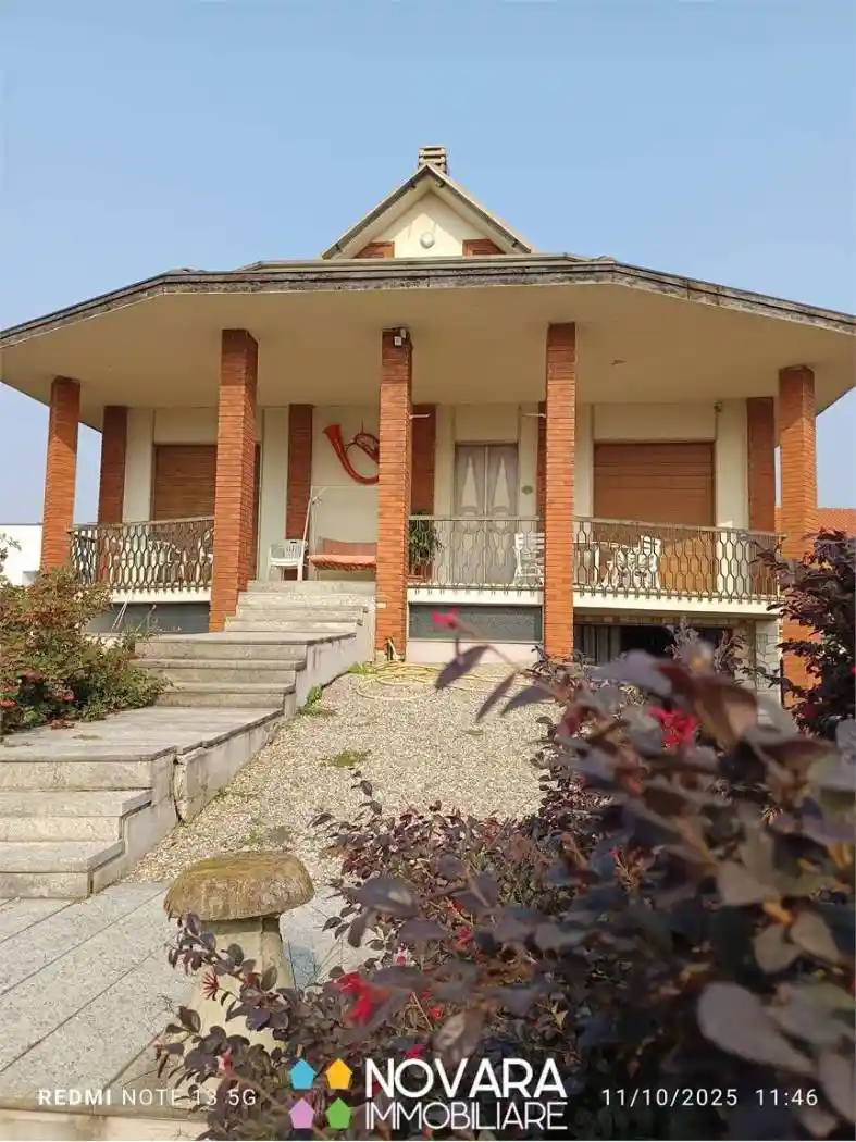 Villa unifamiliare, buono stato, 190 m², Centro, Cilavegna - foto 2