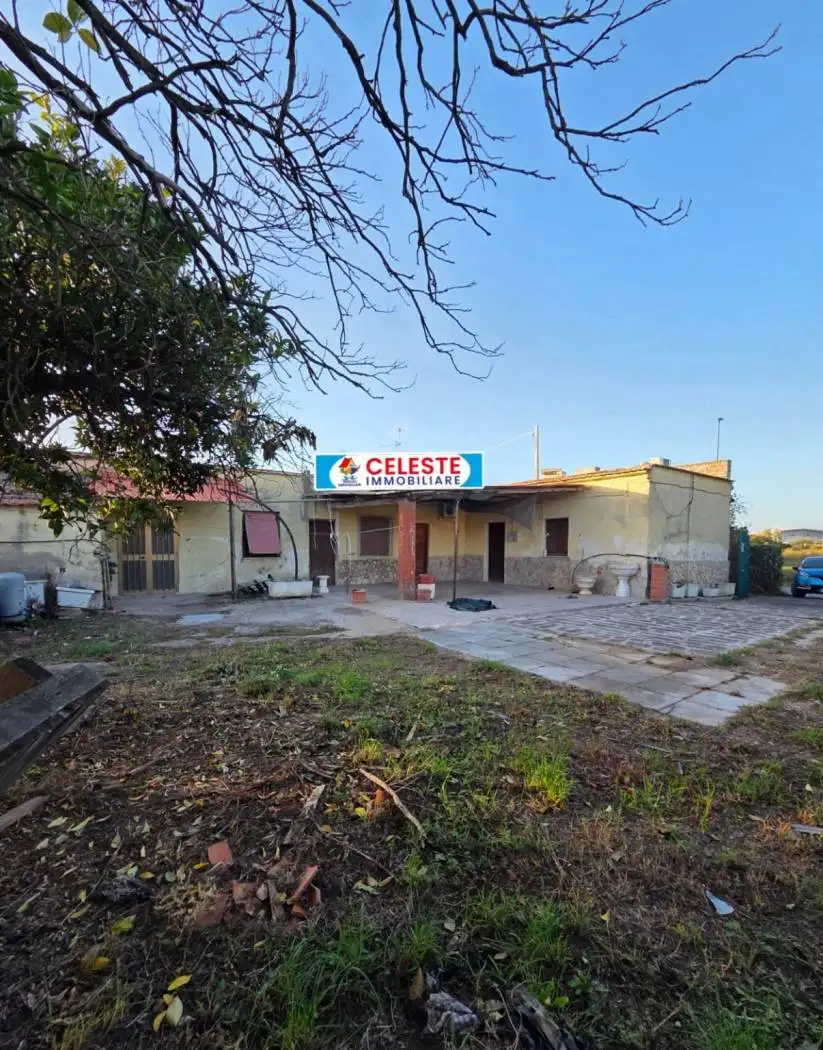 Villa in vendita a Cellole