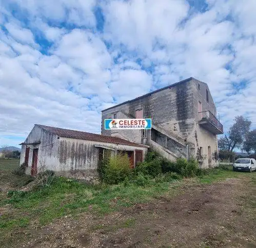 Rustico - Casale in vendita a Cellole