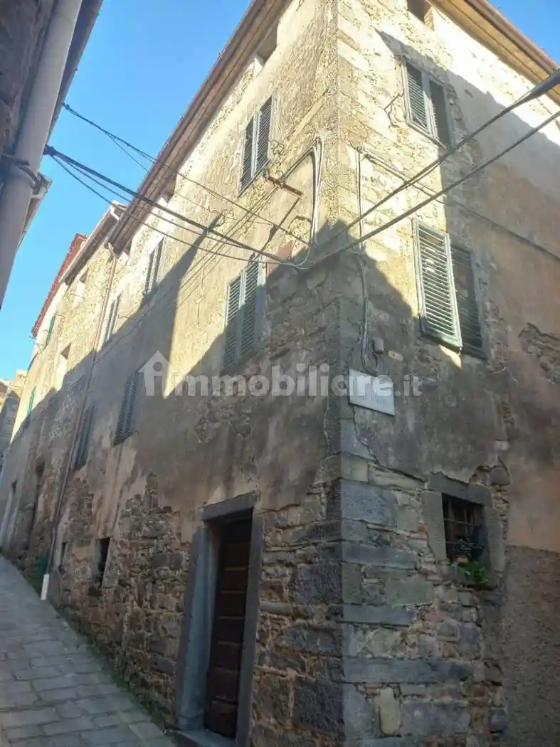 Rustico - Casale in vendita a Villa Basilica