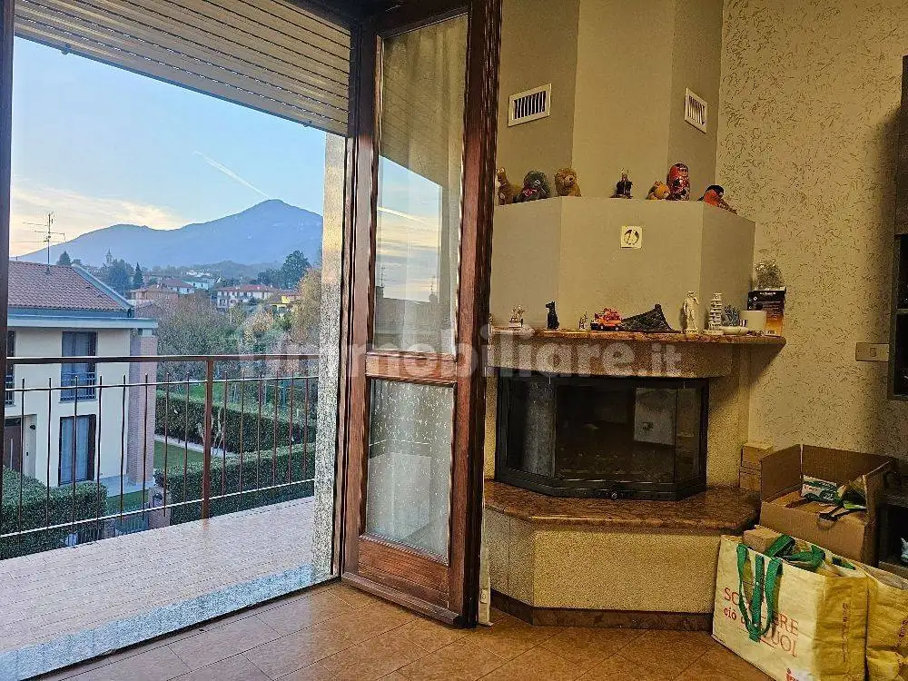 Appartamento in vendita a Almenno San Salvatore