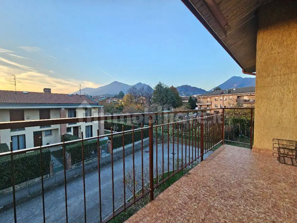 Quadrilocale via Ospedaletto, Centro, Almenno San Salvatore - foto 5