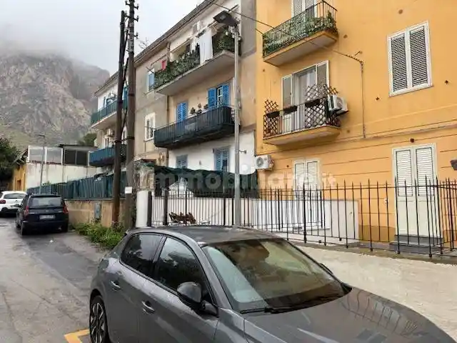Bilocale via Lucrezio 33, Sferracavallo - Barcarello, Palermo - foto 2