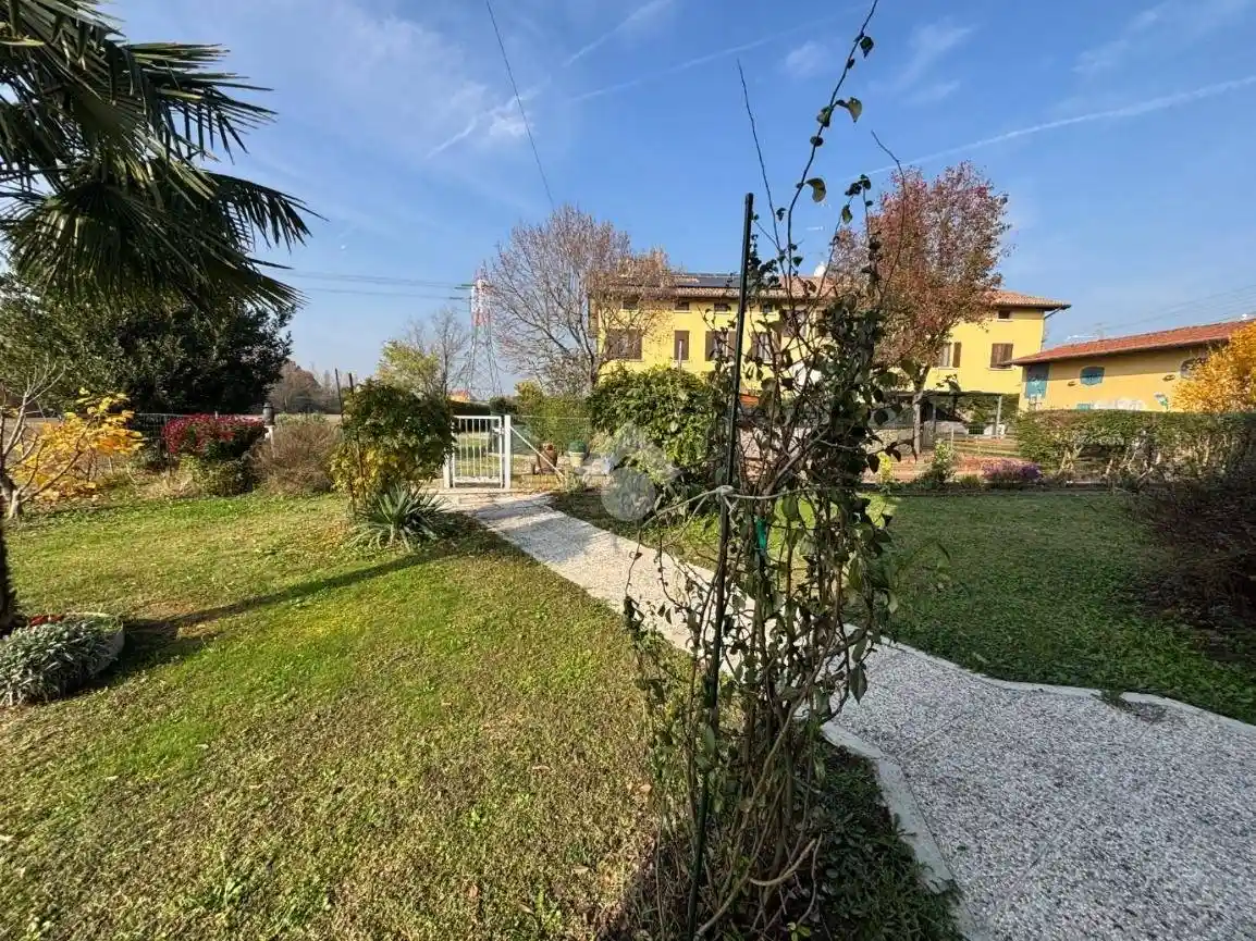 Villa unifamiliare via Nonantolana 1256, Torrazzi, Modena - foto 2