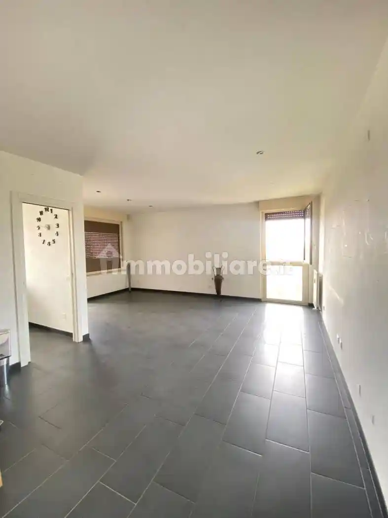 Trilocale via Sorelle Tetrazzini, Serpentara, Roma - foto 2