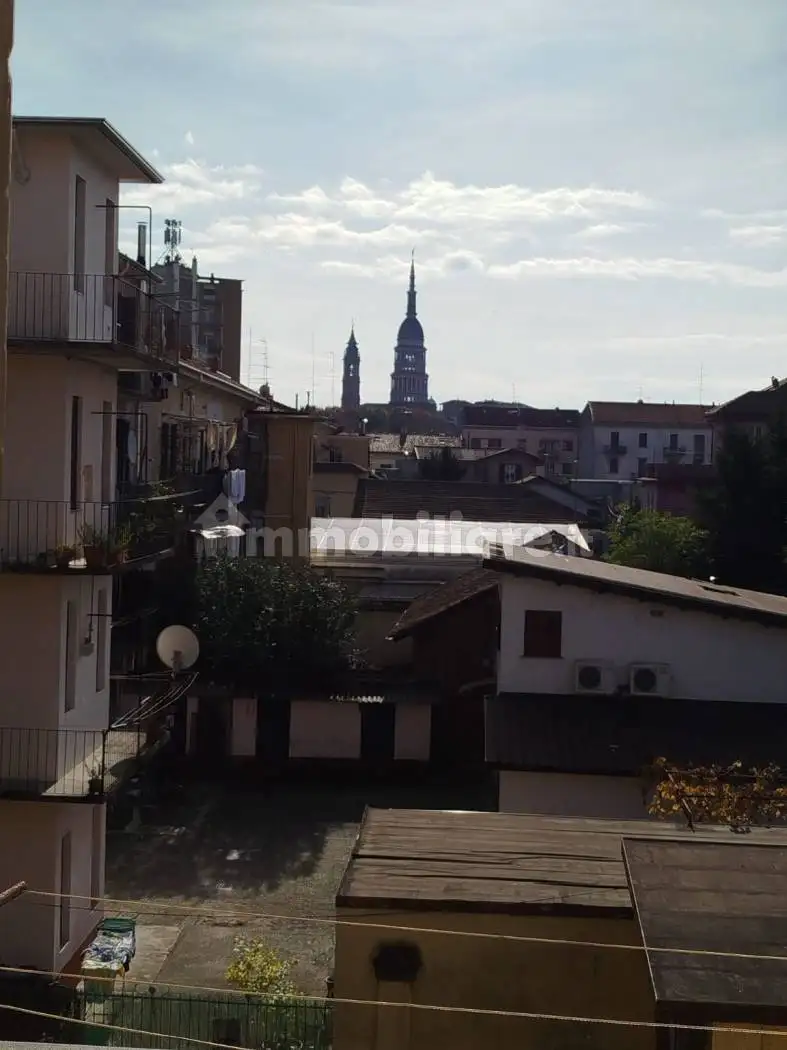Appartamento in vendita a Novara
