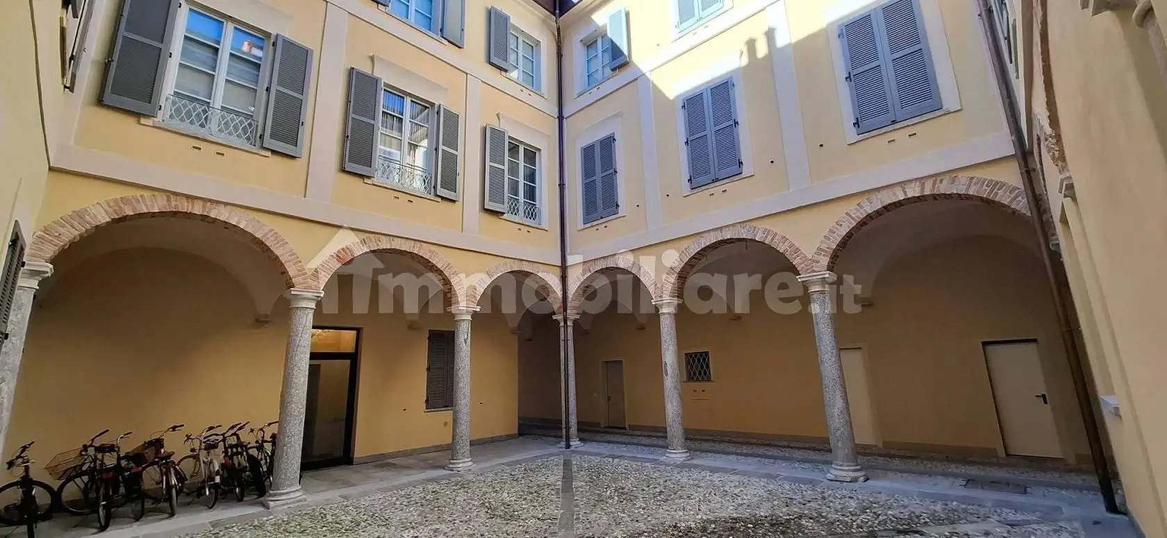 Appartamento in vendita a Como