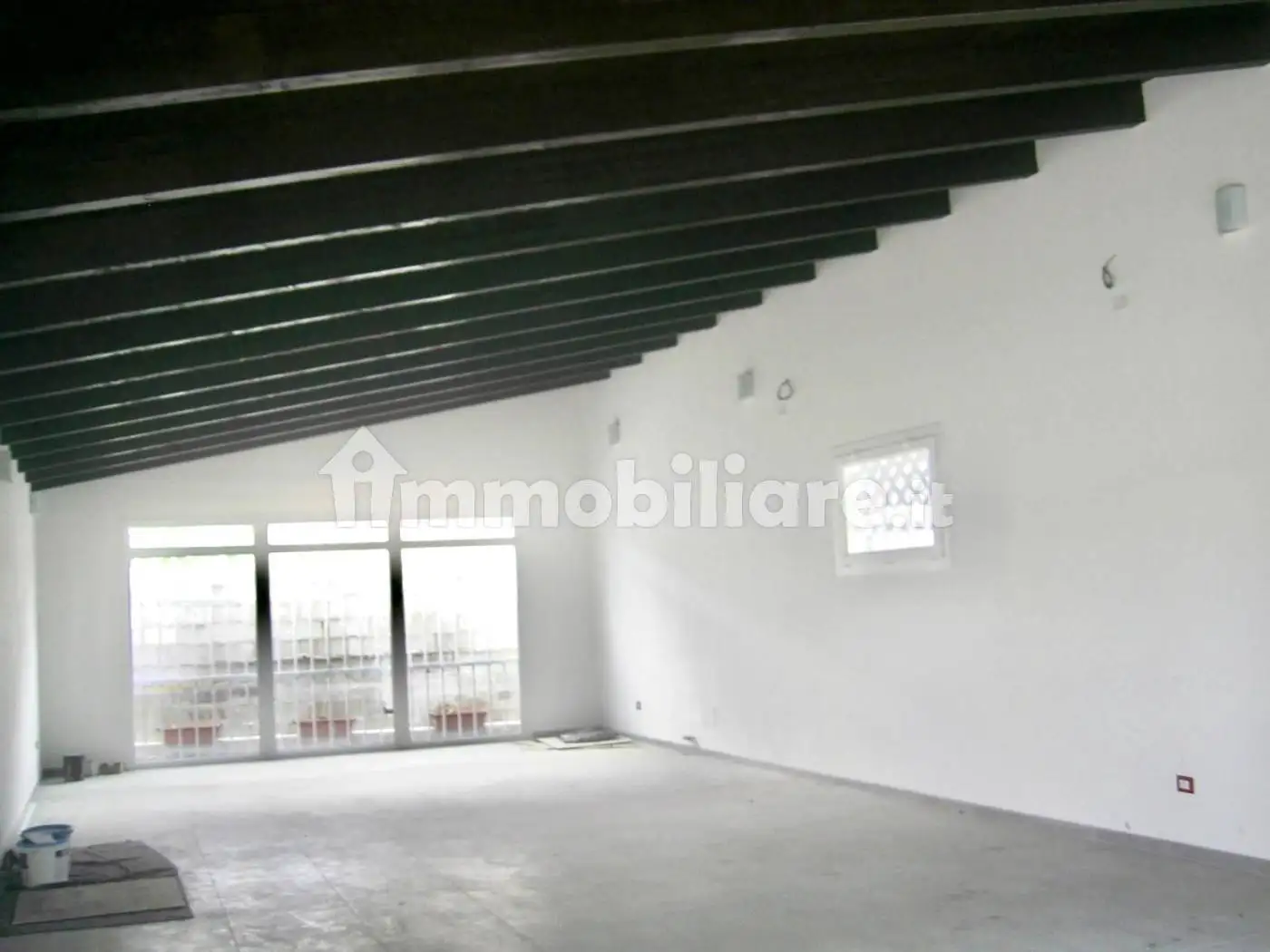 Palazzo - Edificio in Affitto - foto 5