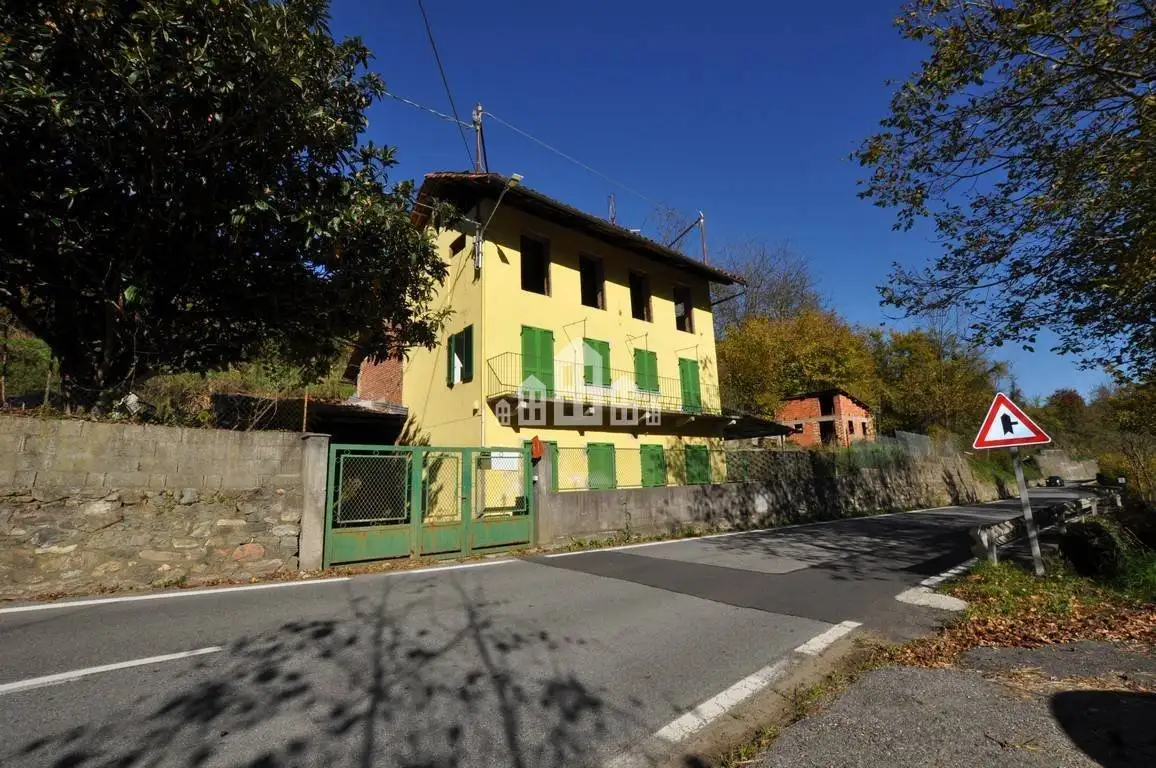 Casa indipendente in vendita a Cuorgnè