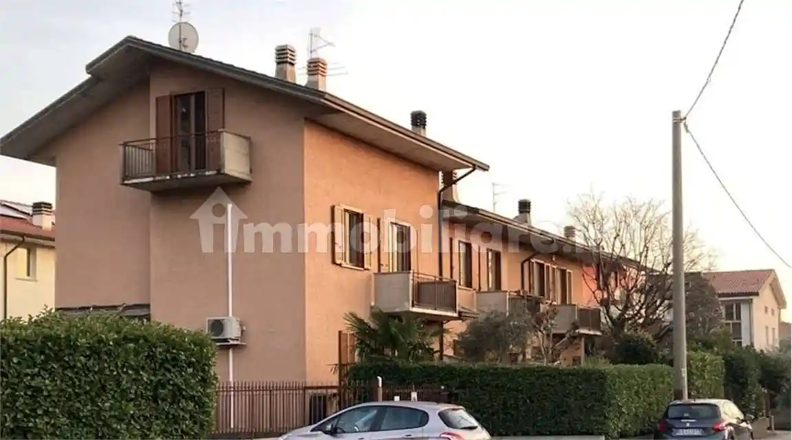 Villetta a schiera in vendita a Seriate