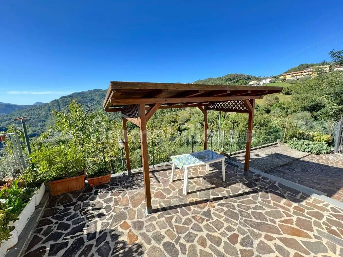 Casa indipendente in vendita a Vernio