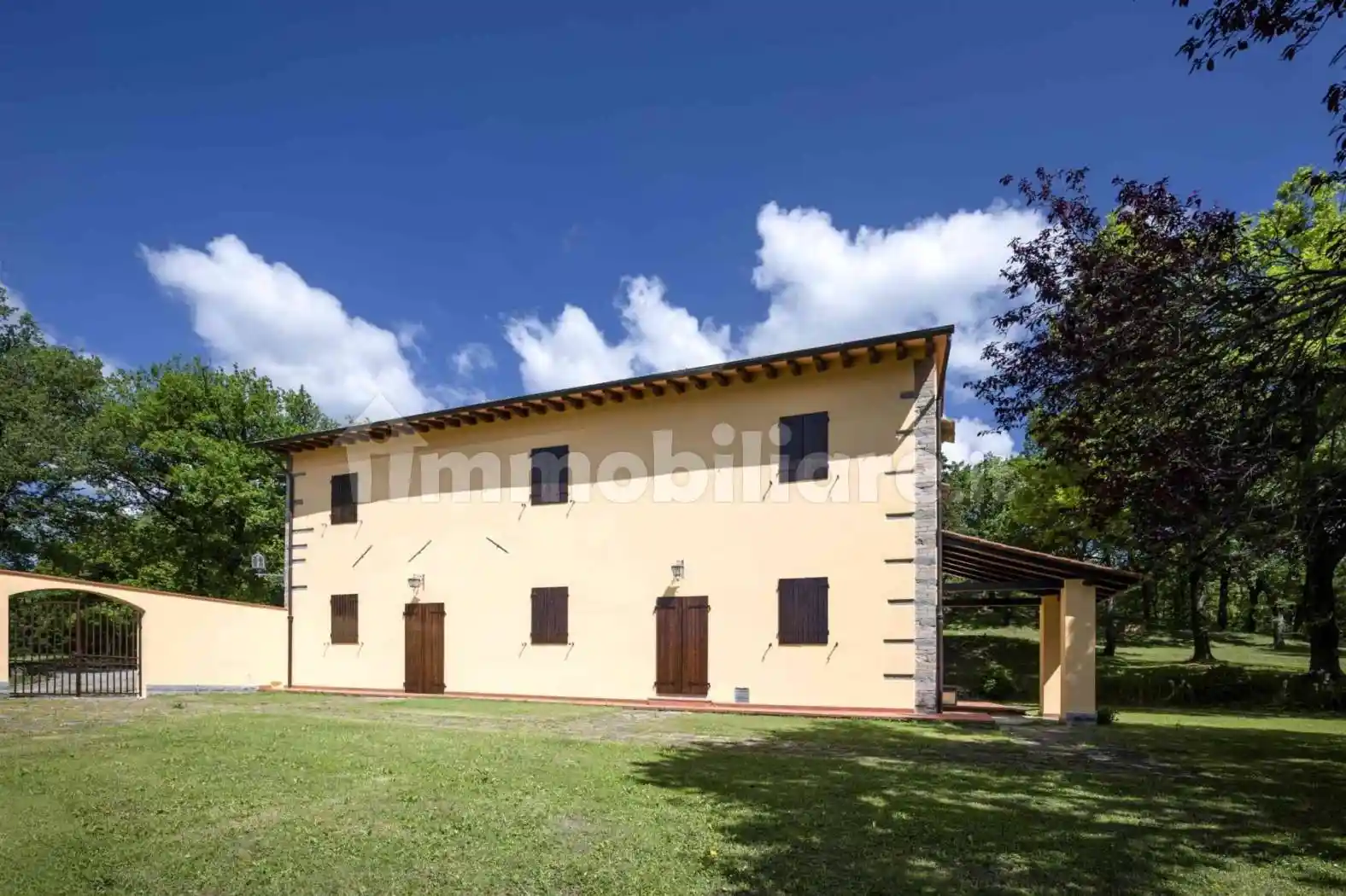 Villa in vendita a Scarperia e San Piero