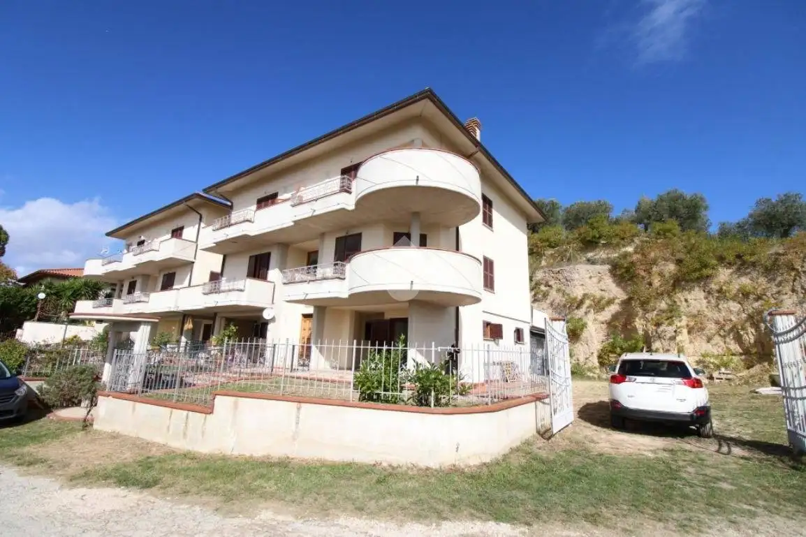 Appartamento in vendita a Poggio Mirteto