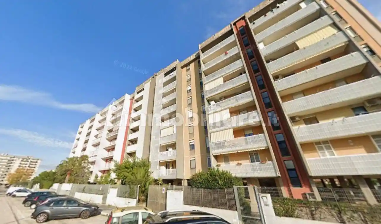 Trilocale via Raffaele Perrone 16, Loseto, Bari - foto 3