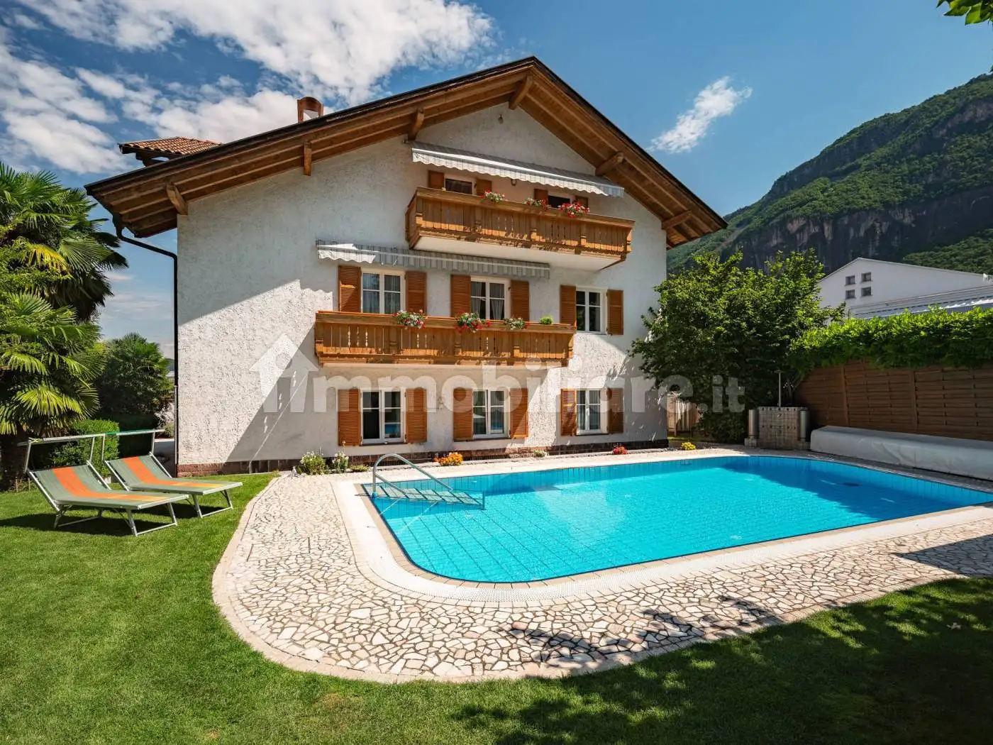 Villa in vendita a Ora