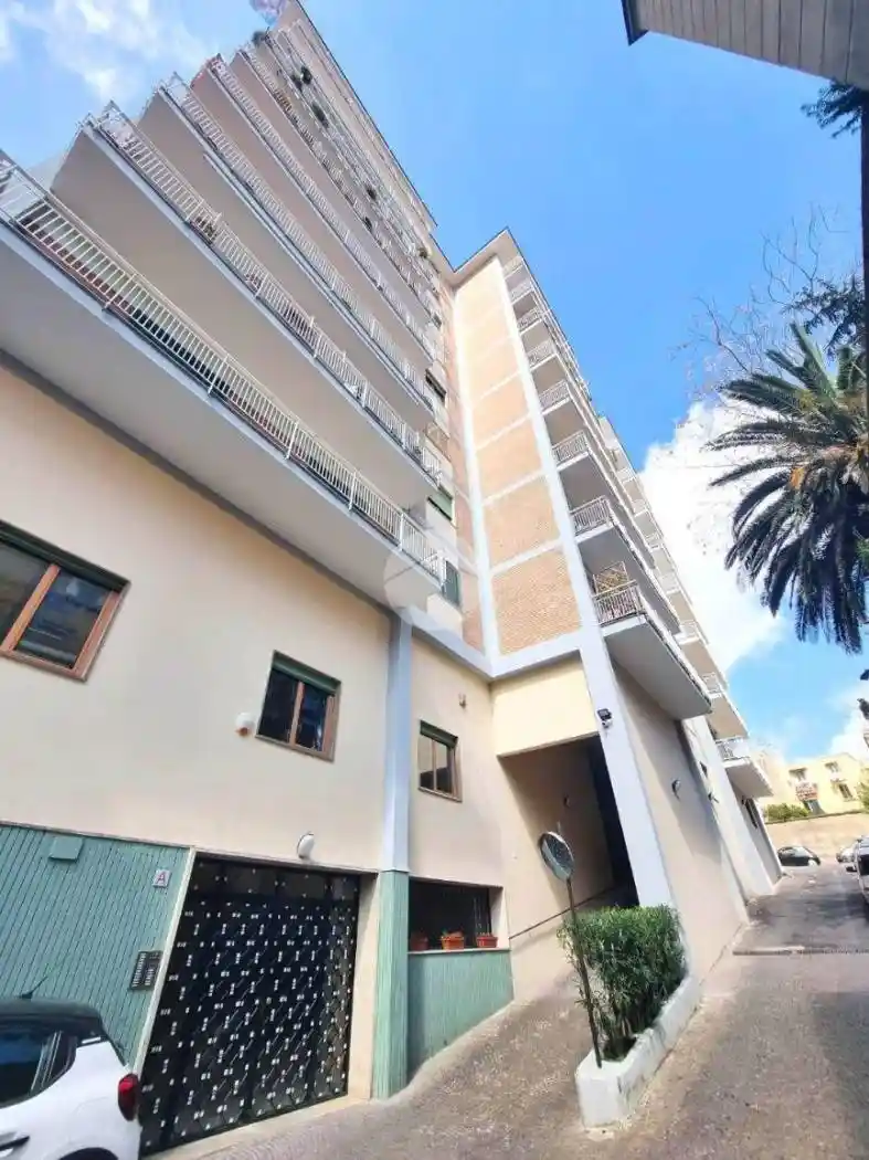 Appartamento via Salvator Rosa 253, Piazza Canneto - Salvator Rosa, Napoli - foto 3