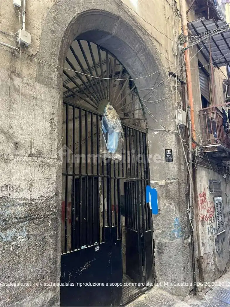 Appartamento in vendita a Napoli