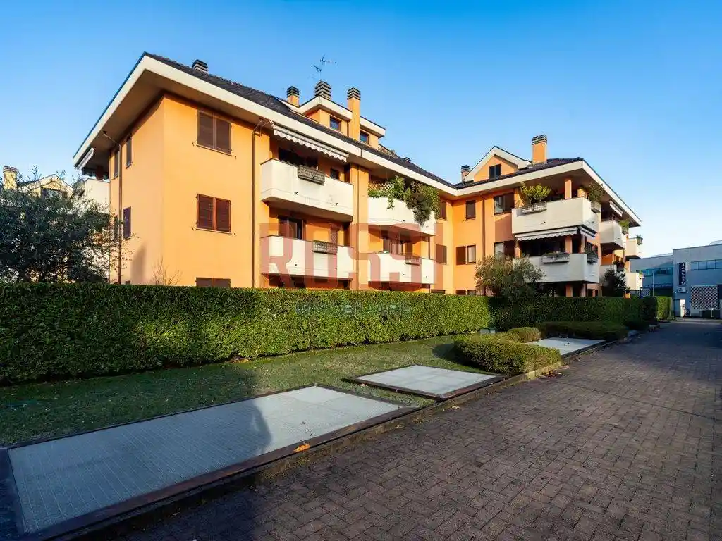 Appartamento in vendita a Macherio