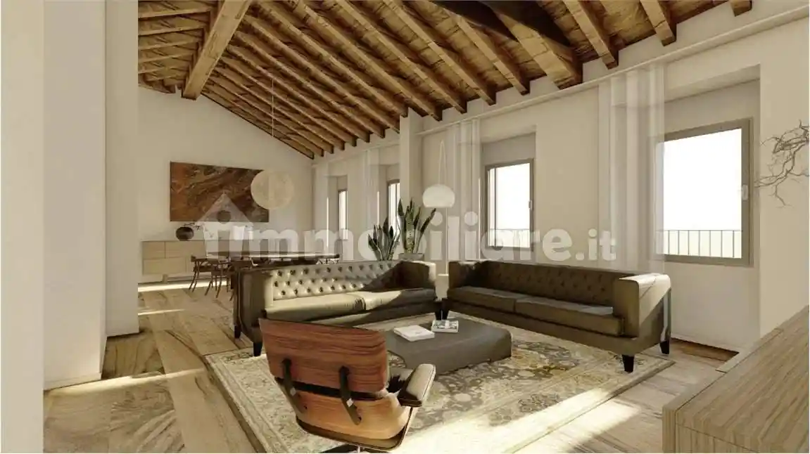 Appartamento in vendita a Piacenza