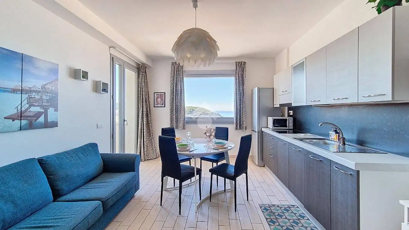 Trilocale via Nazionale 6, Centro, Castelsardo - foto 5