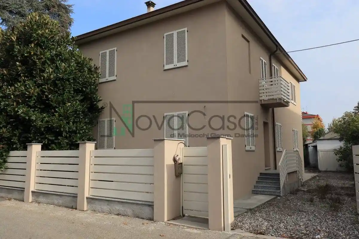 Villa in vendita a Codogno