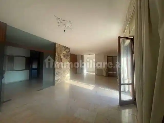 Appartamento buono stato, settimo piano, Viali, Modena - foto 2