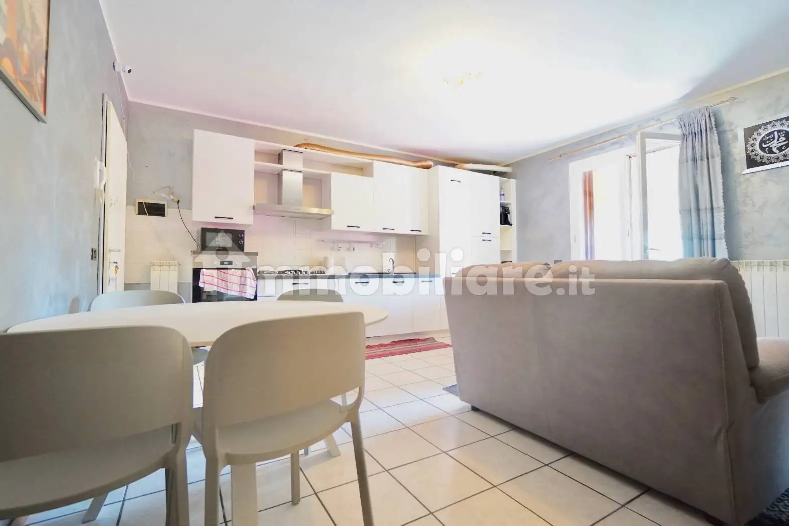 Trilocale via Don Santo Antomelli, Centro, Cologne - foto 2