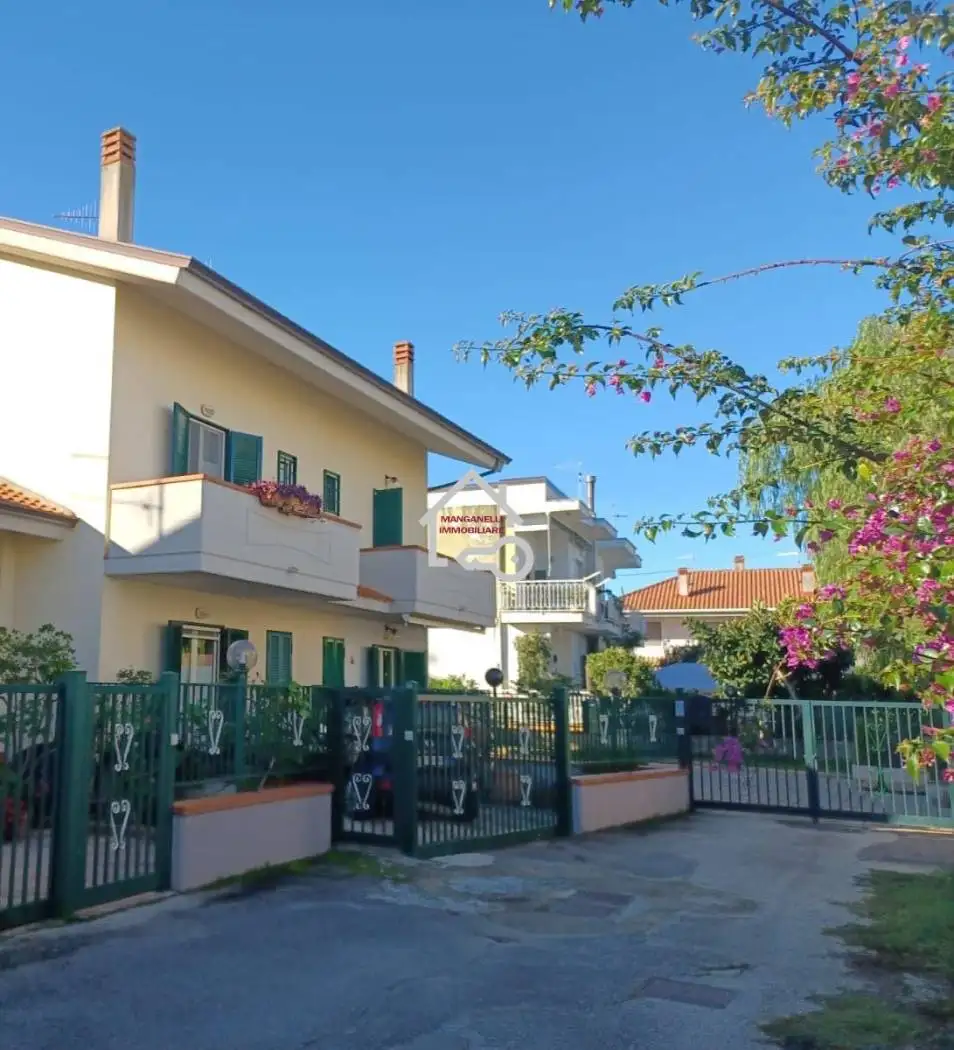 Villa in vendita a Capaccio Paestum