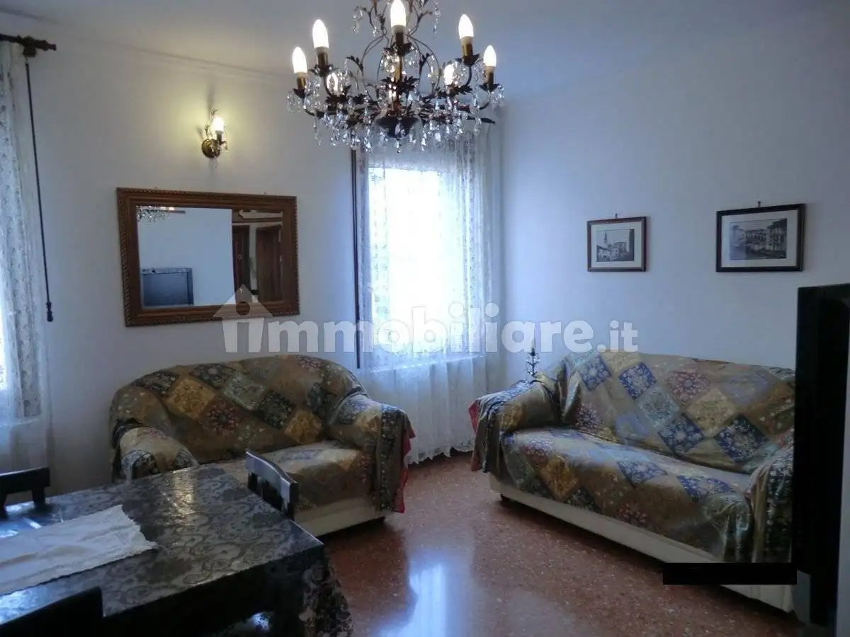 Trilocale Calle del Squero Vechio, Santi Apostoli - San Canciano, Venezia