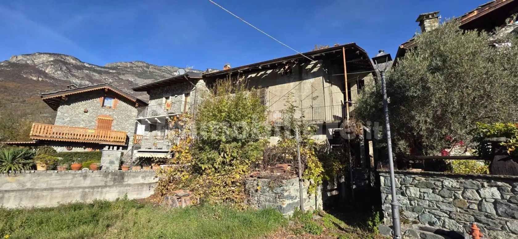 Rustico - Casale in vendita a Saint-Vincent