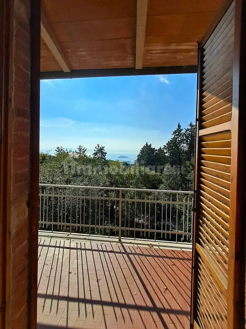 Villa in vendita a Tuoro sul Trasimeno