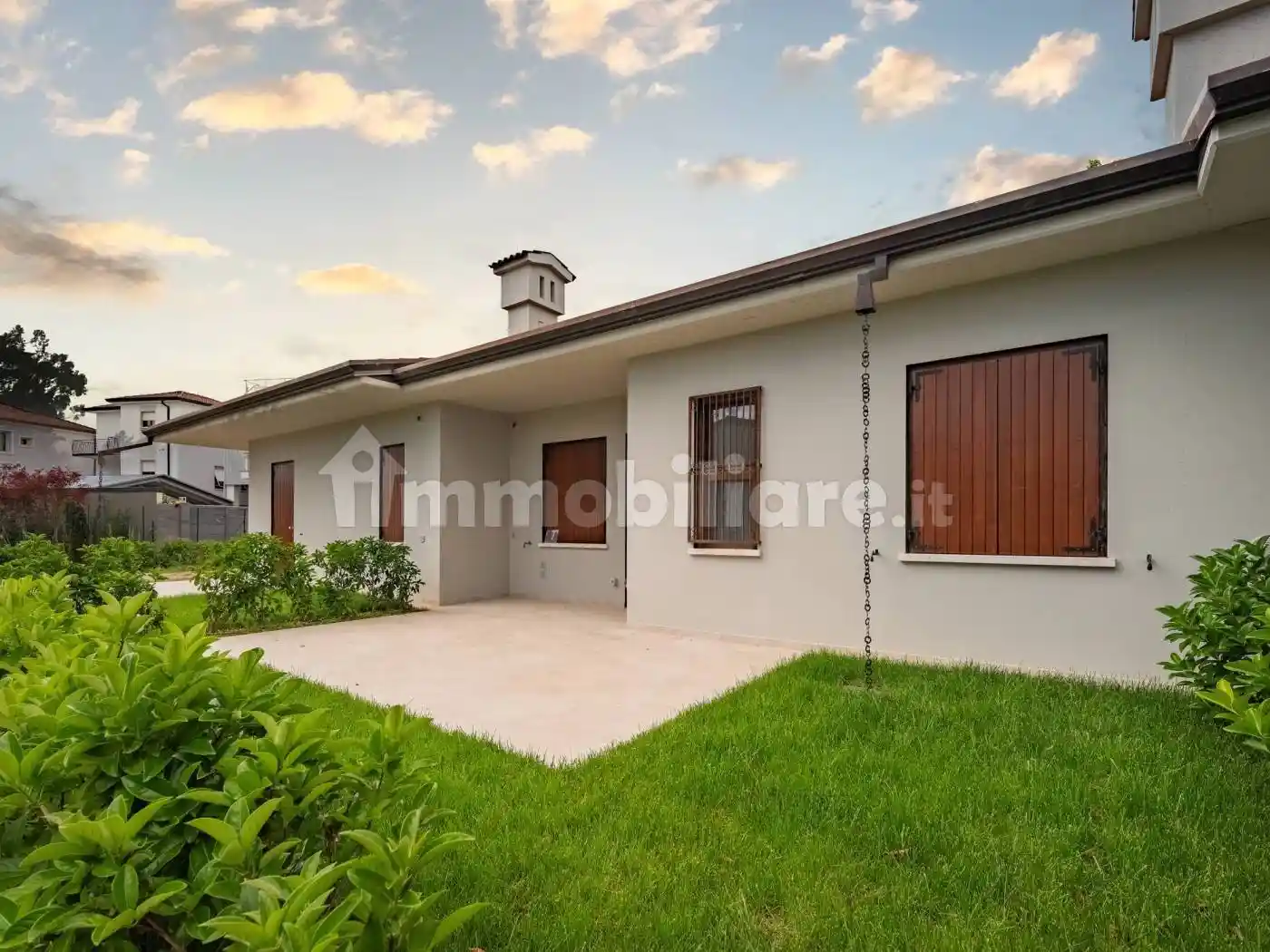 Villa in vendita a Desenzano del Garda
