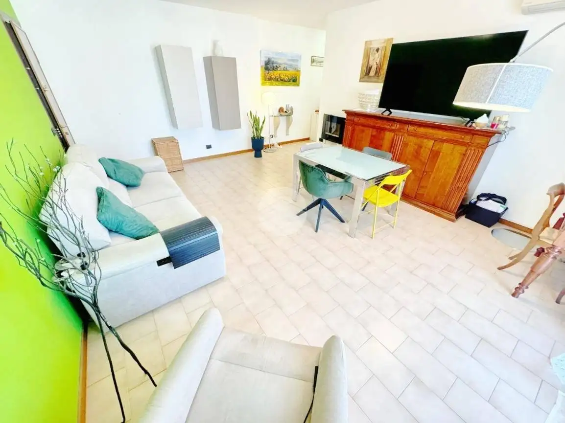 Trilocale via Torino 1, Centro, Colorno - foto 2