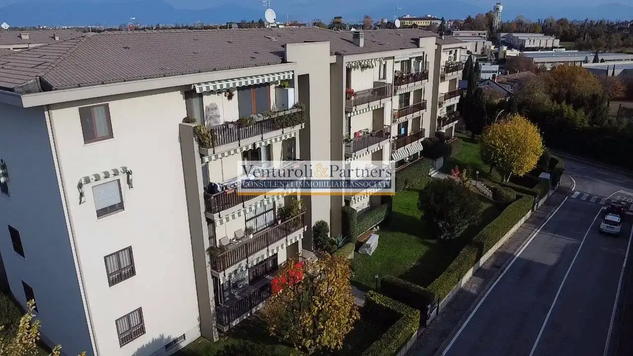 Appartamento in vendita a Desenzano del Garda