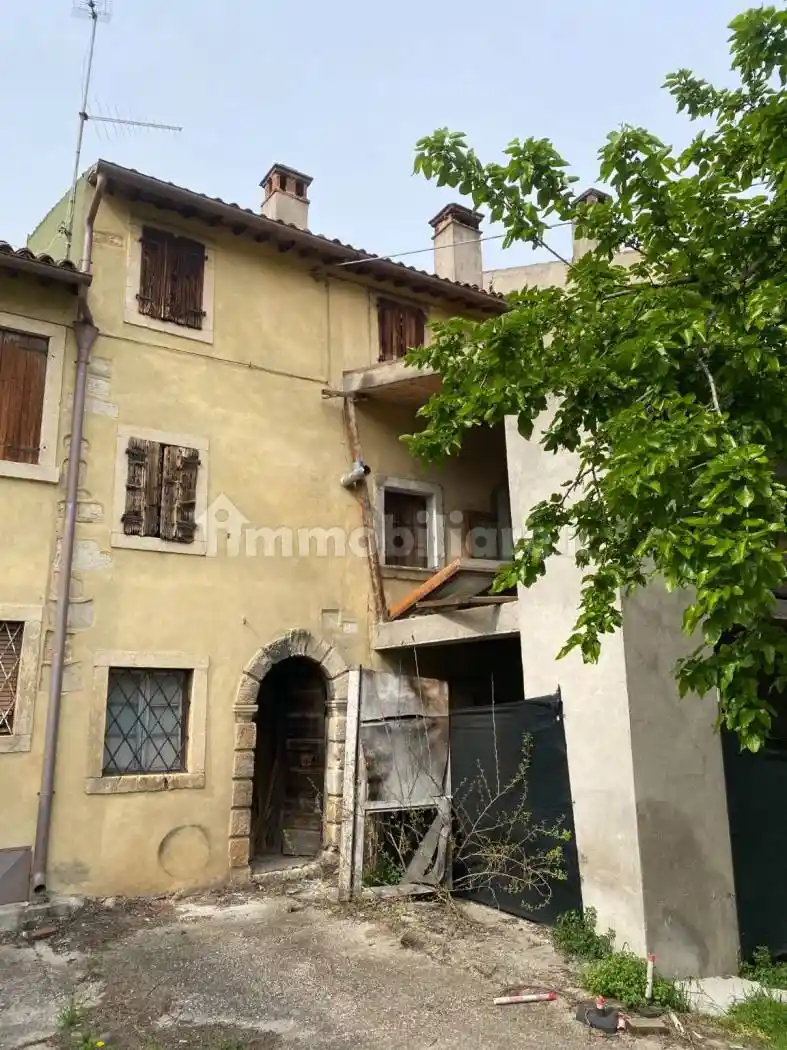 Rustico - Casale in vendita a Colognola Ai Colli
