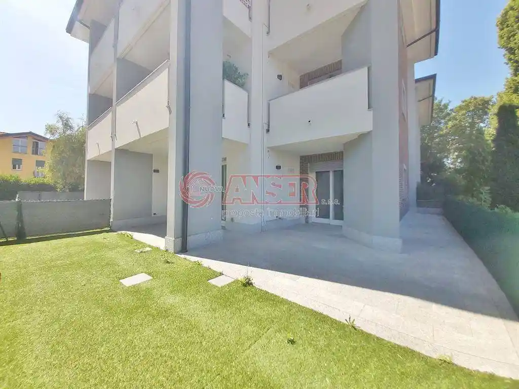 Bilocale via Statale 2, Centro, Merate - foto 3