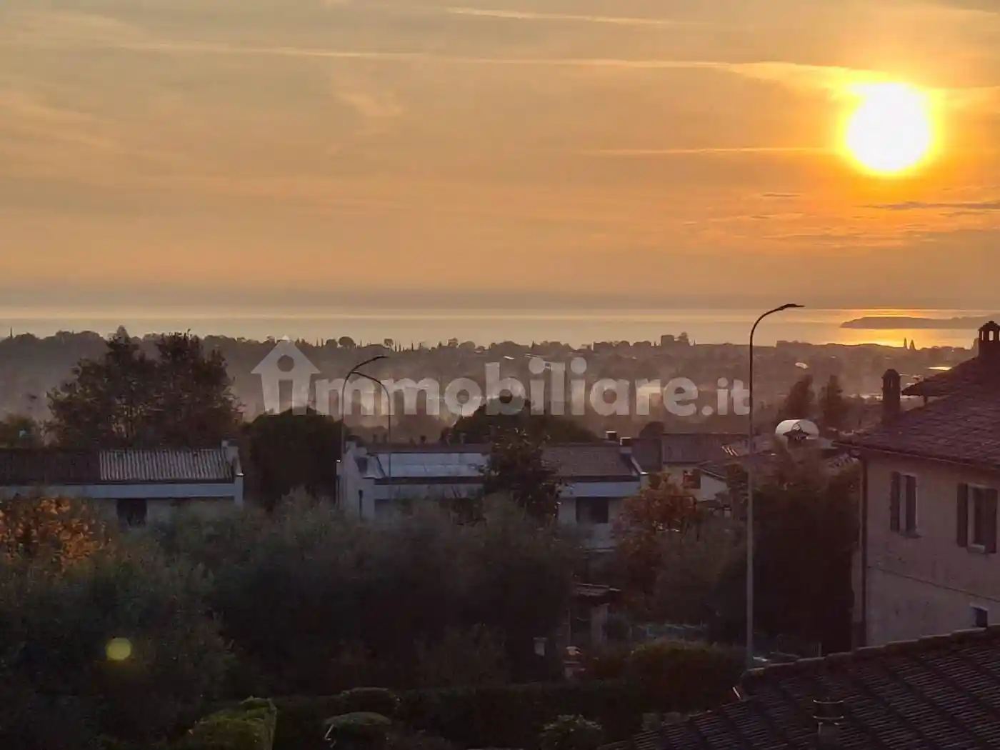 Villa in vendita a Soiano del Lago