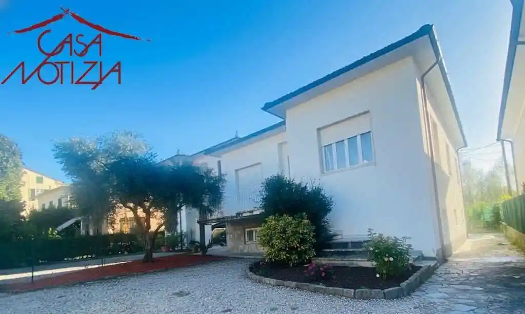 Villa unifamiliare via del Serchio, Monte San Quirico - Tre Cancelli, Lucca - foto 2