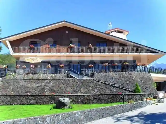Villa unifamiliare via Monsignor Annibale di Francia, 0, Nicolosi - foto 2