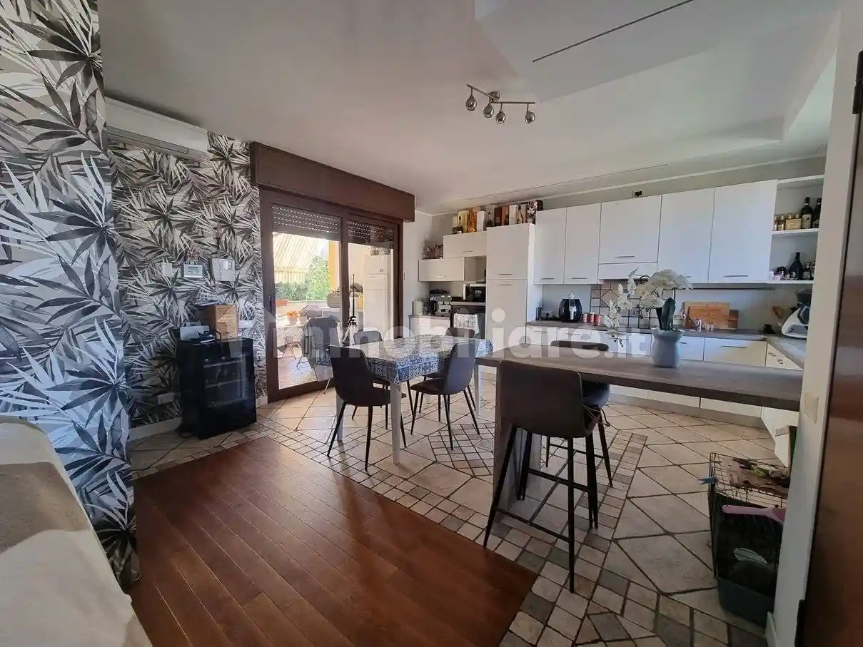 Appartamento in vendita a Limbiate