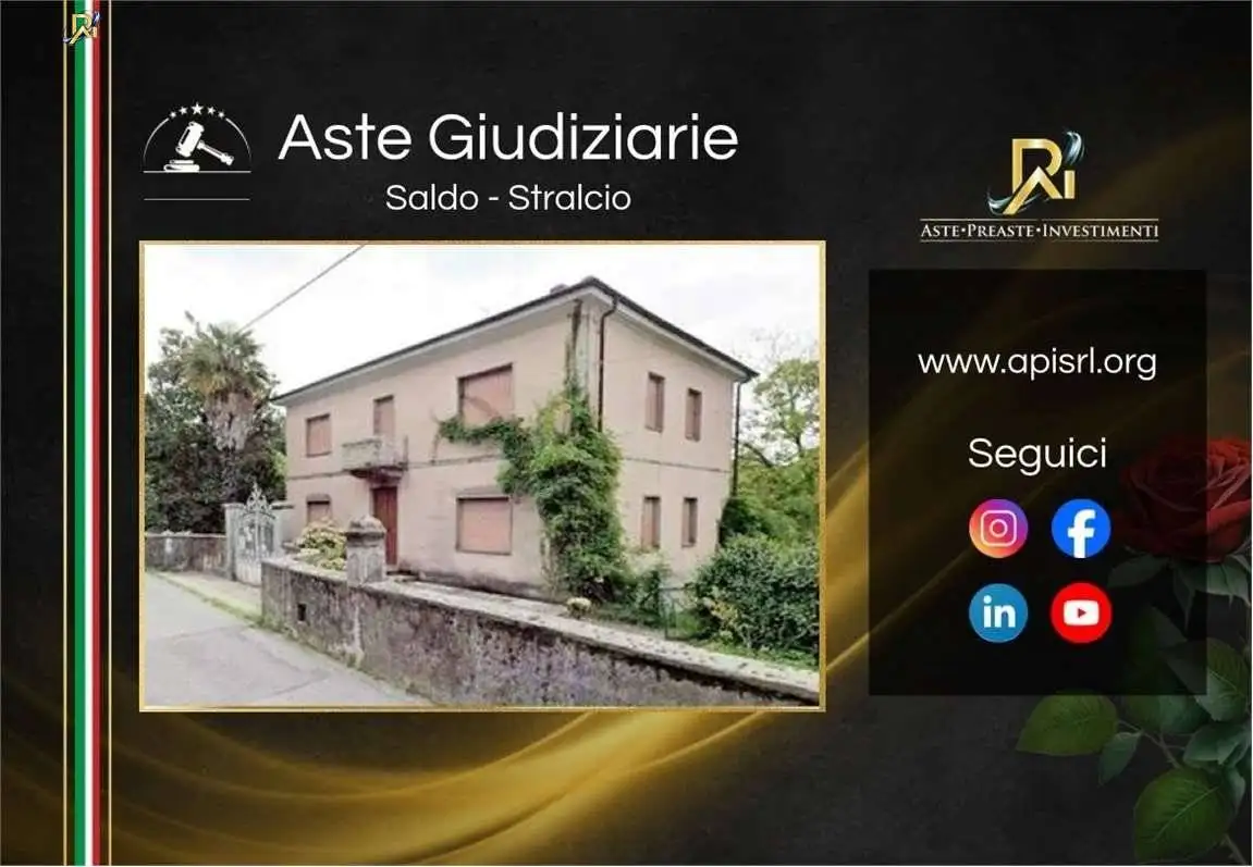 Casa indipendente in asta a Sangiano