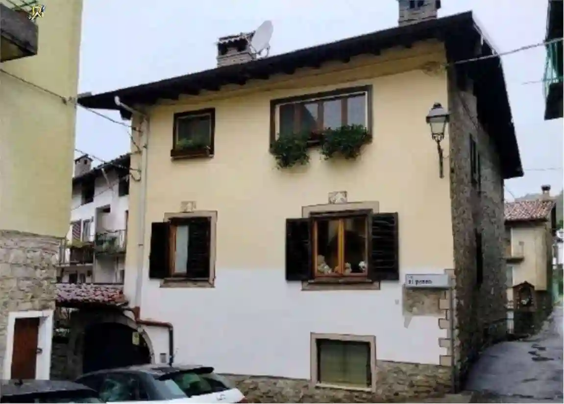 Appartamento in vendita a Barzio