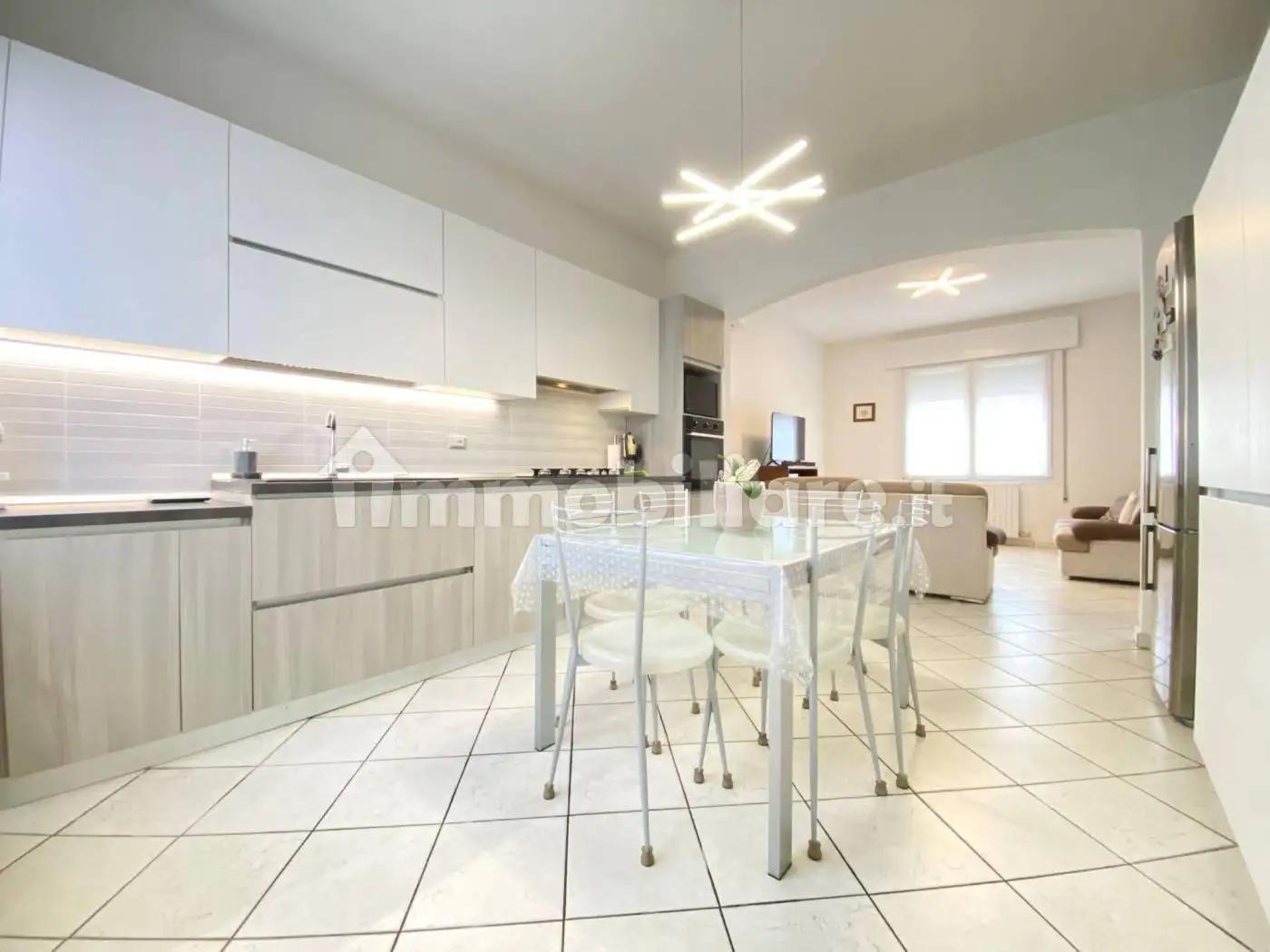 Villa bifamiliare via Giuseppe Garibaldi, Centro, Bovolone - foto 4