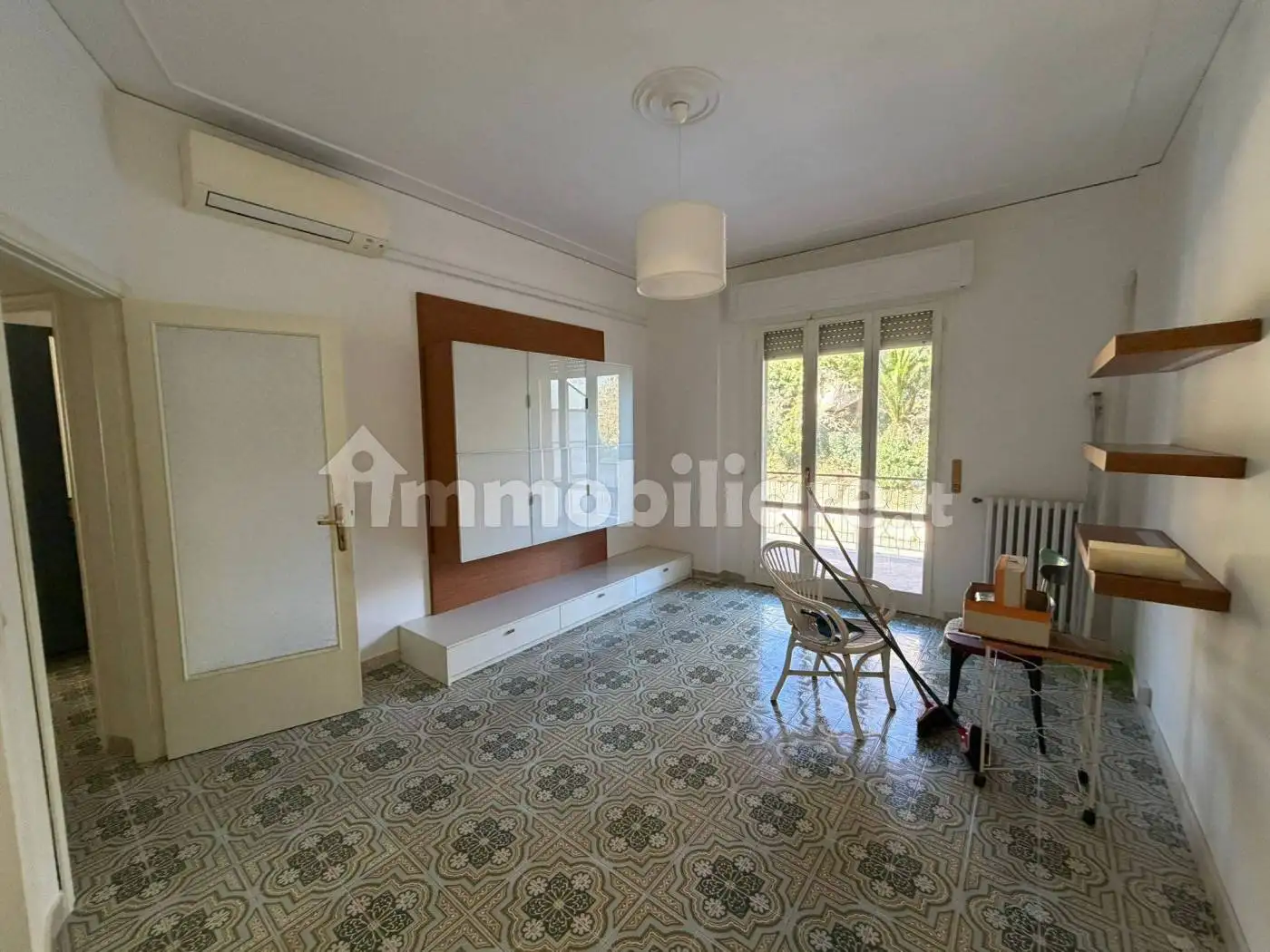 Appartamento in affitto a Jesi