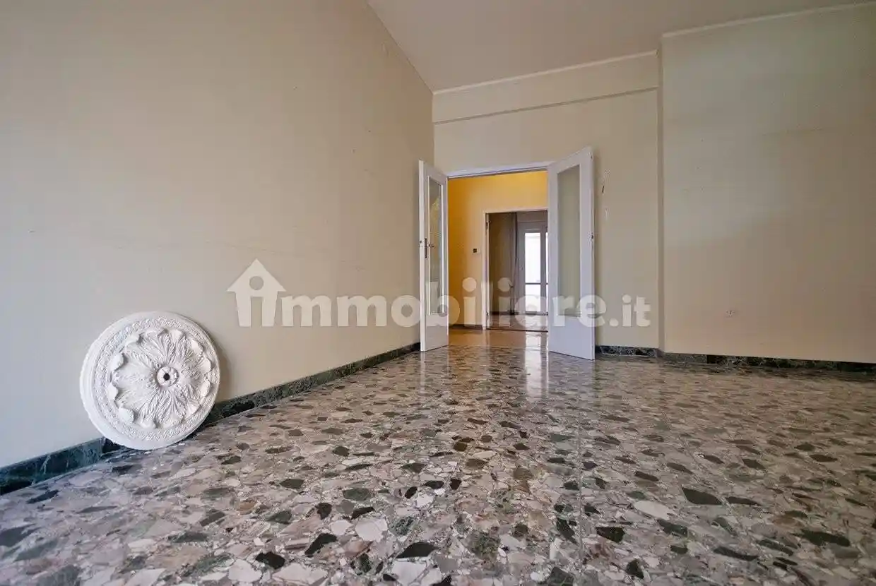 Appartamento via delle Contramine 20, Centro Storico, Pesaro - foto 3